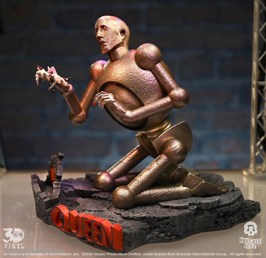 Queen 3D Vinyl Statue Queen Robot (News of the World) 20 x 21 x 24 cm Collectibles