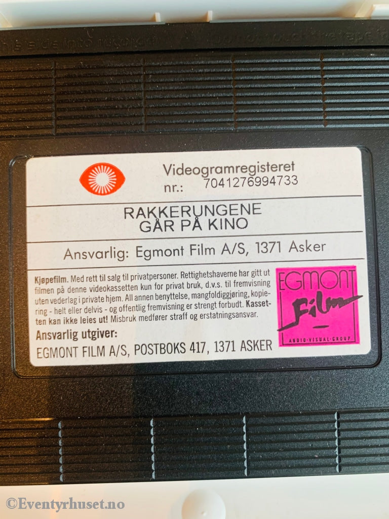Rakkerungene Går På Kino. 1990. Vhs. Vhs