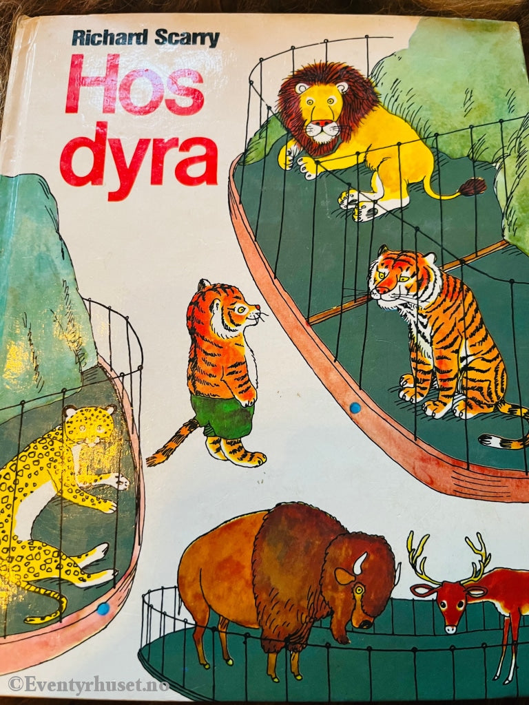 Richard Scarry. 1976. Hos Dyra. Fortelling