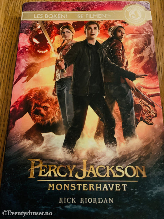 Rick Riordan. 2006. Percy Jackson: Monsterhavet. Bok.