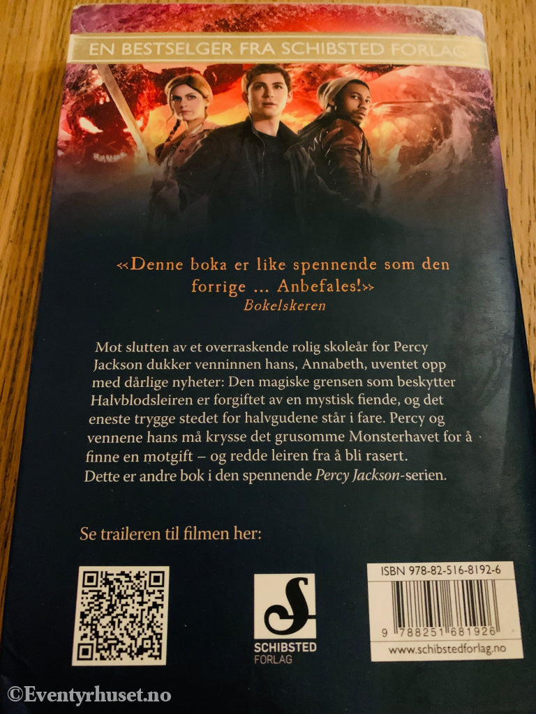 Rick Riordan. 2006. Percy Jackson: Monsterhavet. Bok.