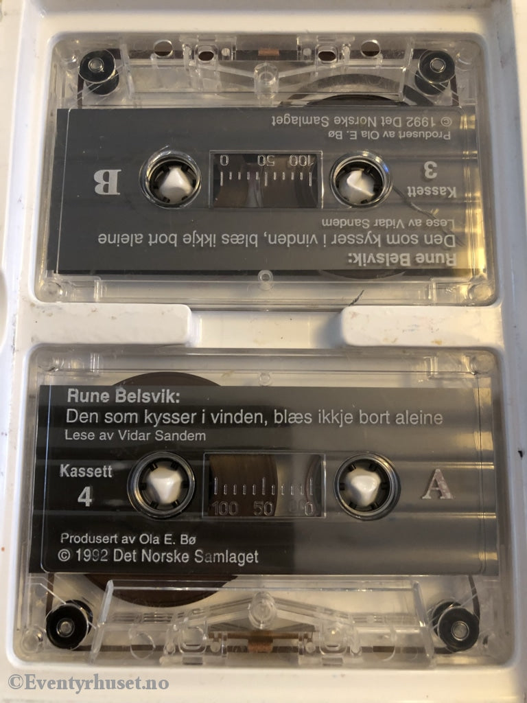 Rune Belsvik. 1992. Den Som Kysser I Vinden Blæs Ikkje Bort Aleine. Kassettbok På 4 Kassetter.