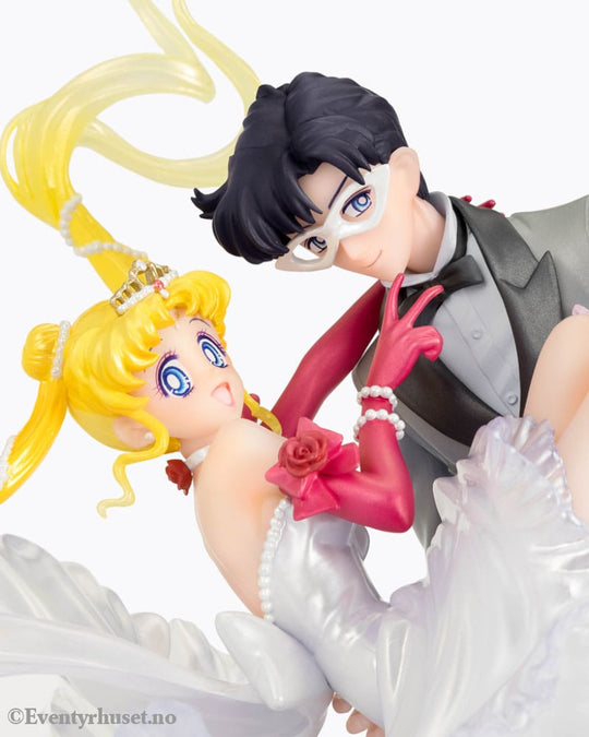 Sailor Moon FiguartsZERO Chouette PVC Statue Usagi & Tuxedo Mask Moonlight Glow Edition 24 cm Manga & Anime
