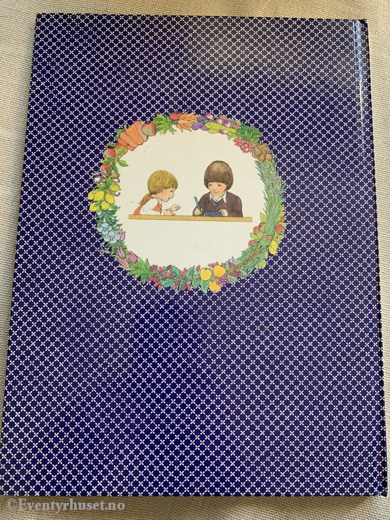 Satomi Ichikava. 1980. Annette Og Nicolai På Torget. Fortelling