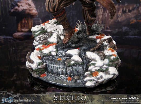Sekiro: Shadows Die Twice Statue Sekiro 32 cm Collectibles