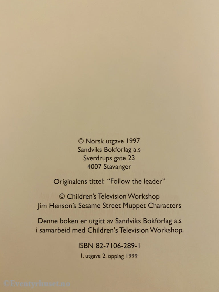 Sesam Stasjon. 1997/99. Opp Og Ned I Sesamgaten. Fortelling