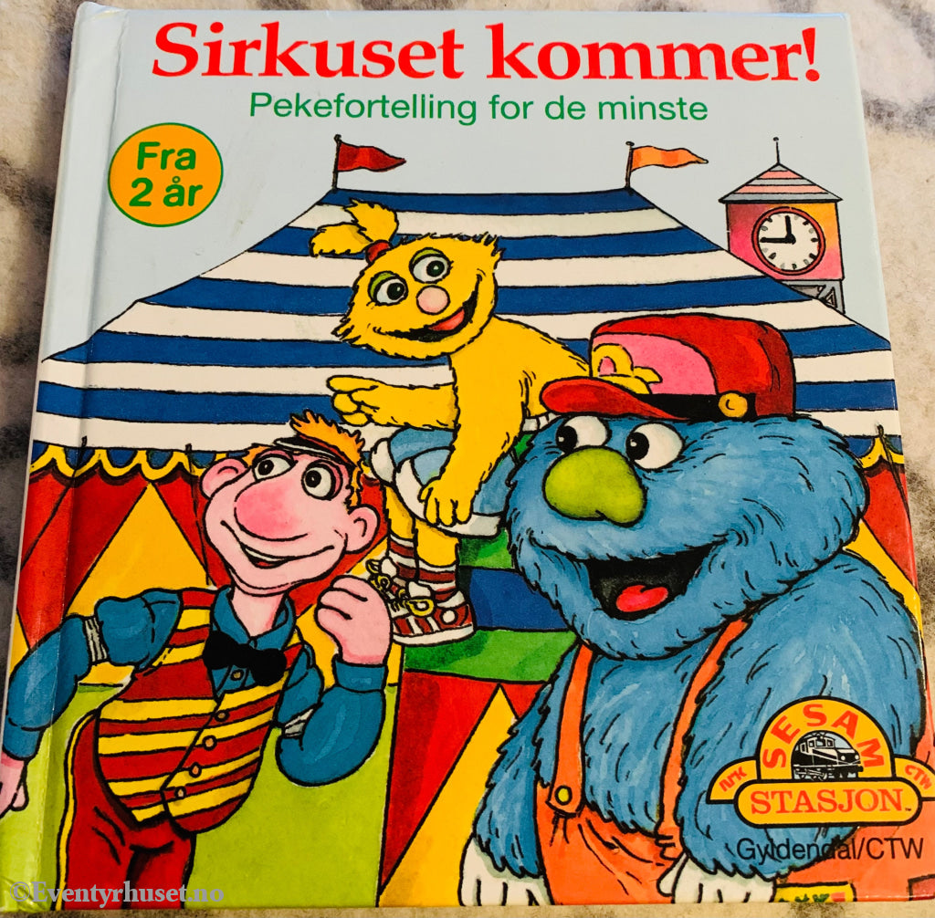 Sesam Stasjon - Sirkuset Kommer. Pekefortelling. 1992. Fortelling