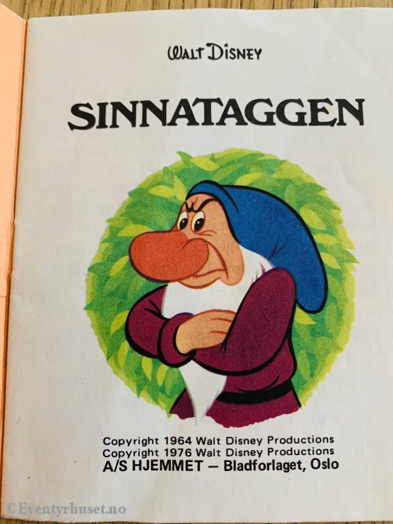 Sinnataggen (Disneys Minni Bøker 16). 1976. Fortelling