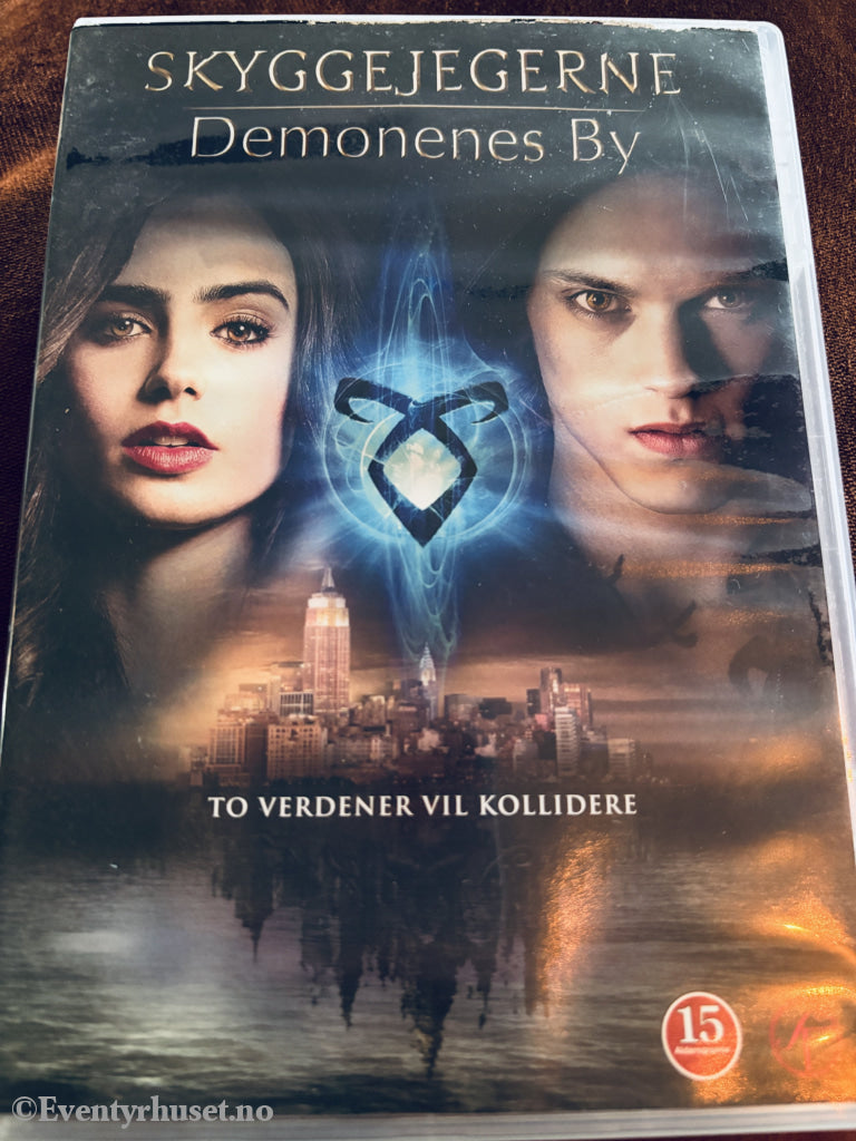 Skyggejegerne: Demonenes By (2013). DVD.