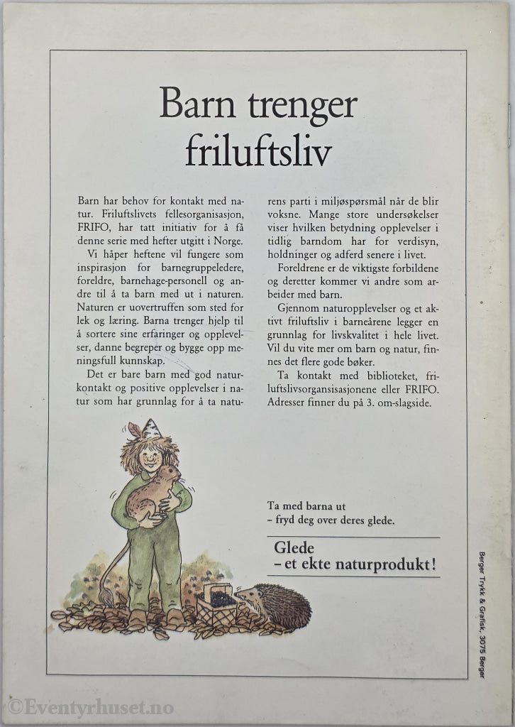 Sommer i skogen. . Hefte.