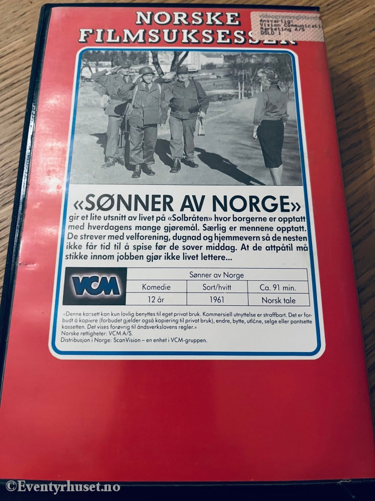 Sønner Av Norge. 1961. (Norske Klassikere). Vhs Big Box. Box