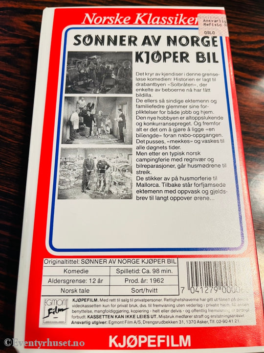 Sønner Av Norge Kjøper Bil (Norske Klassikere). 1962. Vhs. Vhs