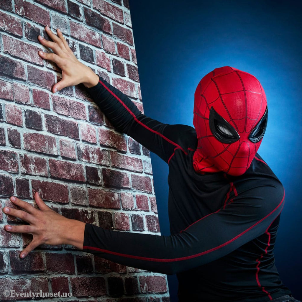 Spider-Man: Homecoming Electronic Expressive Mask Spider-Man Toys