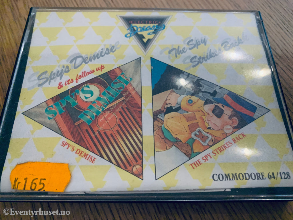 Spy’s Demise / The Spy Strikes Back (1985). Commodore 64 (C64) spill solgt i Norge!