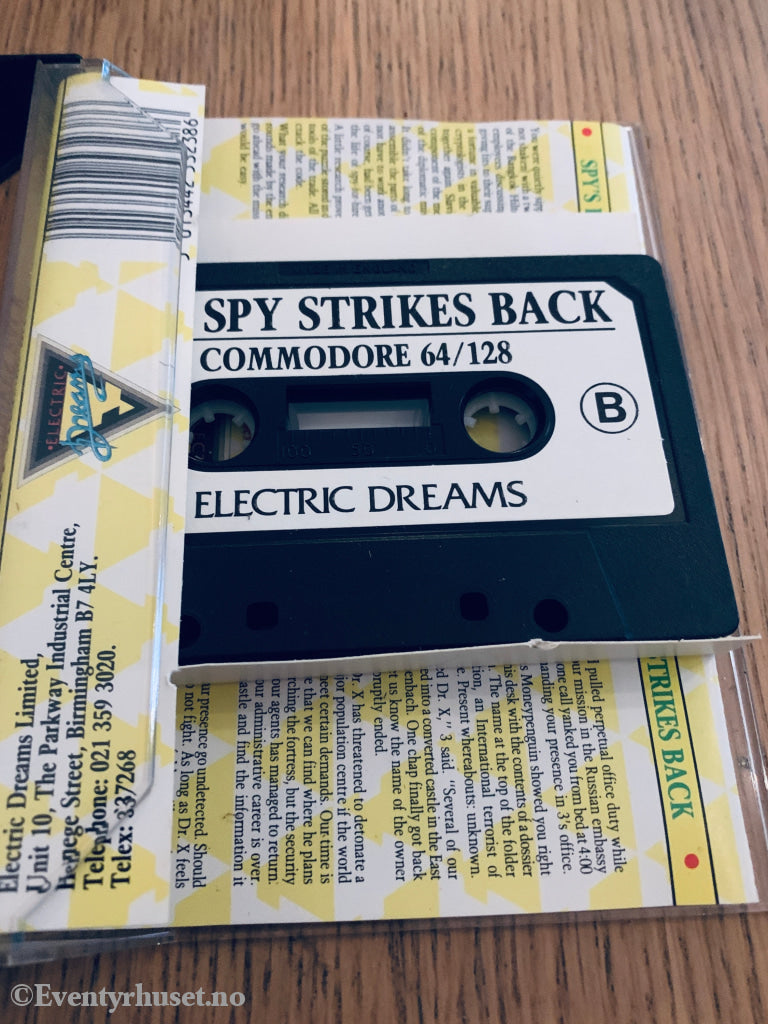 Spy’s Demise / The Spy Strikes Back (1985). Commodore 64 (C64) spill solgt i Norge!