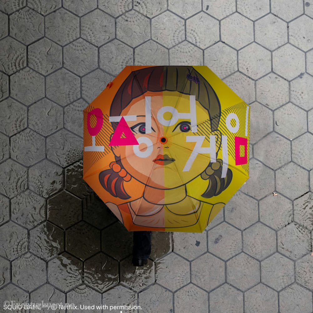 Squid Game Umbrella Young-hee Fashion & Accessories
