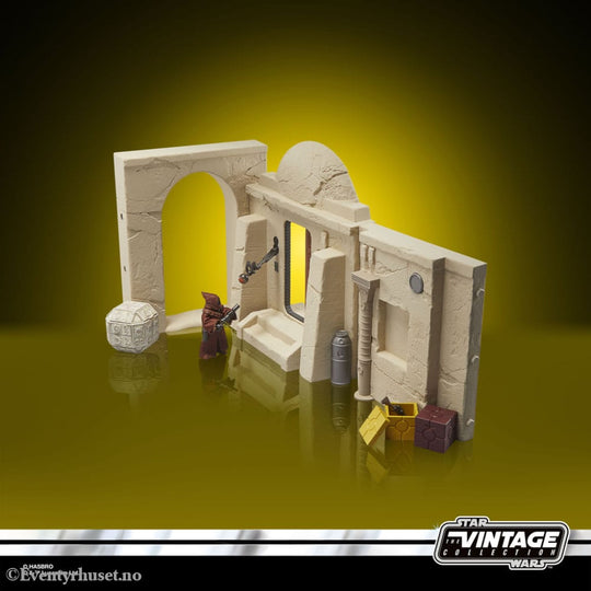 Star Wars Episode IV Vintage Collection Playset Streets of Mos Eisley with Jawa Action Figure Toys