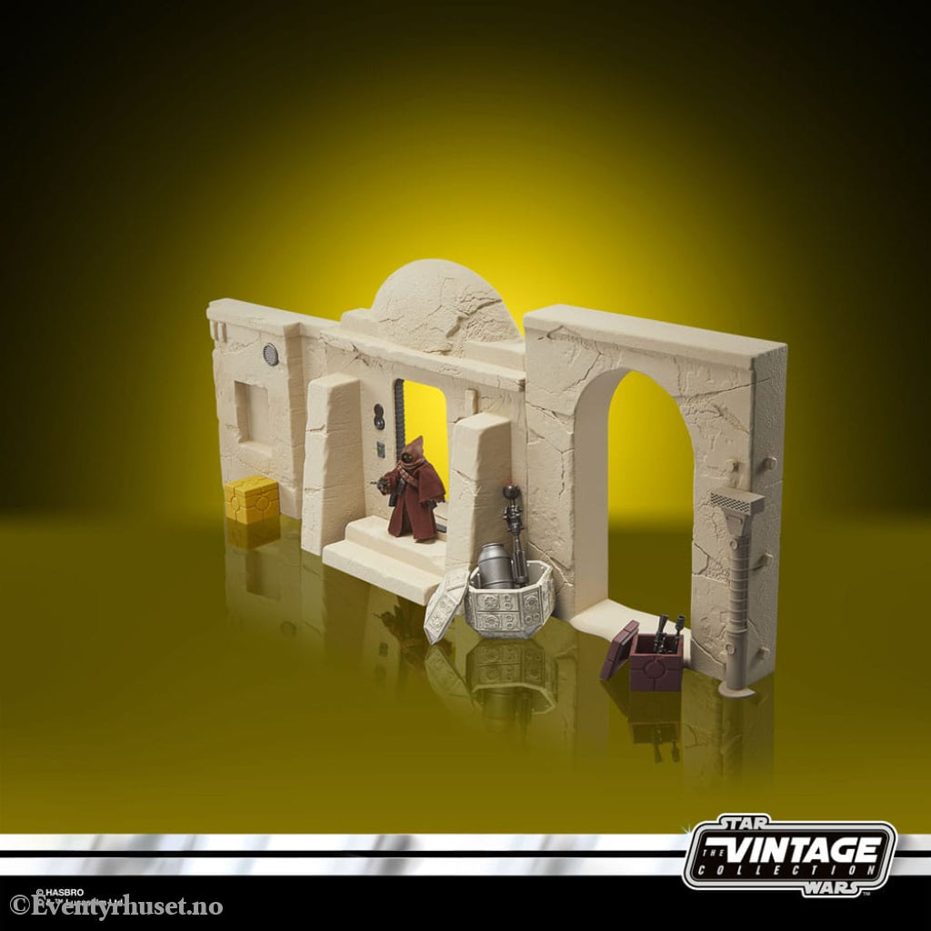 Star Wars Episode IV Vintage Collection Playset Streets of Mos Eisley with Jawa Action Figure Toys