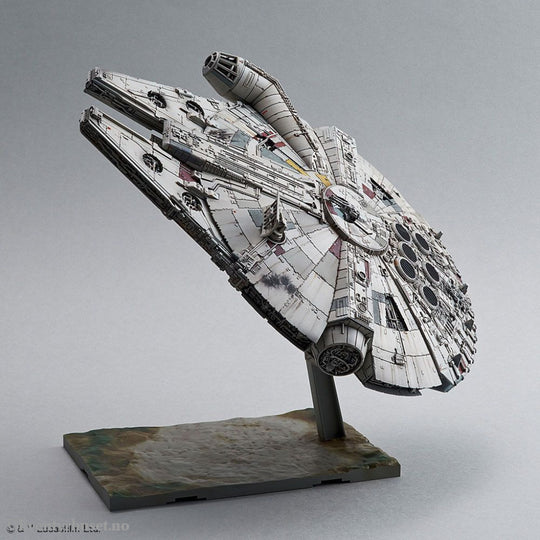 Star Wars Episode VII Model Kit 1/144 Millennium Falcon Toys