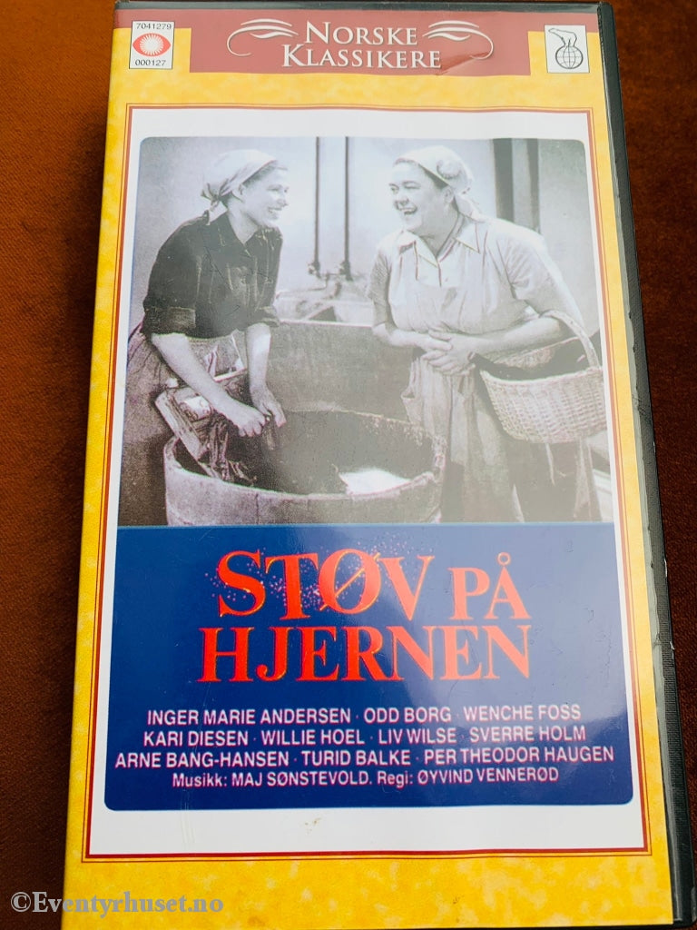 Støv På Hjernen (Norske Klassikere). 1959. Vhs. Vhs