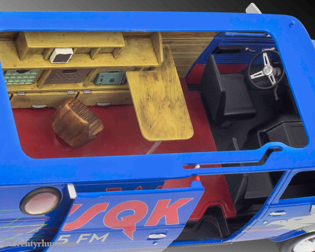 Stranger Things Model Kit 1/25 Squawk Van 21 cm. Mint In Sealed Box (MISB)! Actionfigur