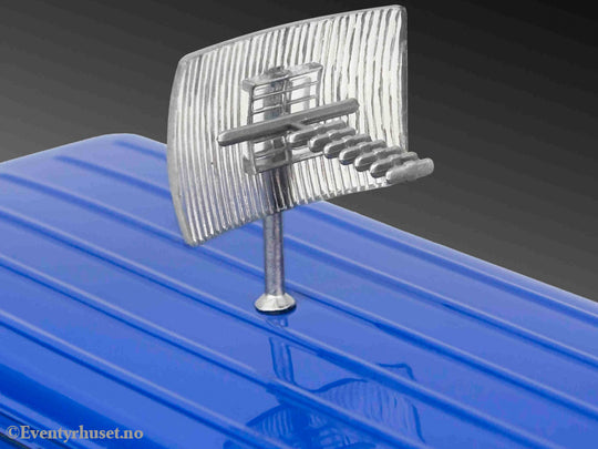 Stranger Things Model Kit 1/25 Squawk Van (Aqua Color) 21 cm. Mint In Sealed Box (MISB)! Actionfigur