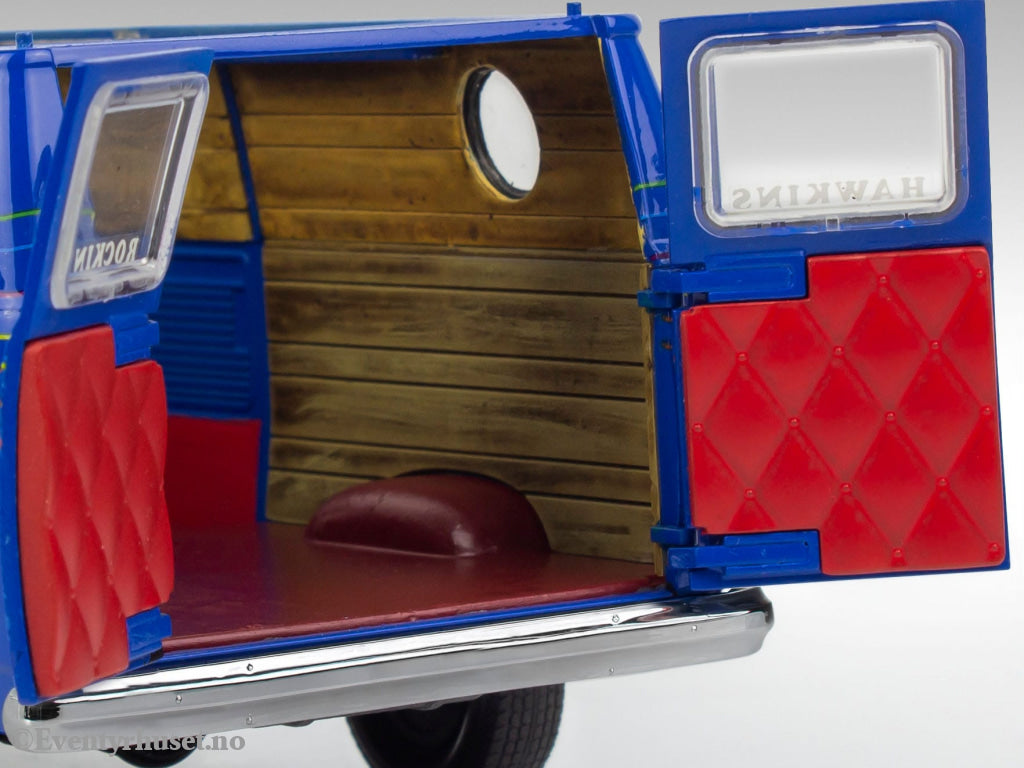 Stranger Things Model Kit 1/25 Squawk Van (Aqua Color) 21 cm. Mint In Sealed Box (MISB)! Actionfigur