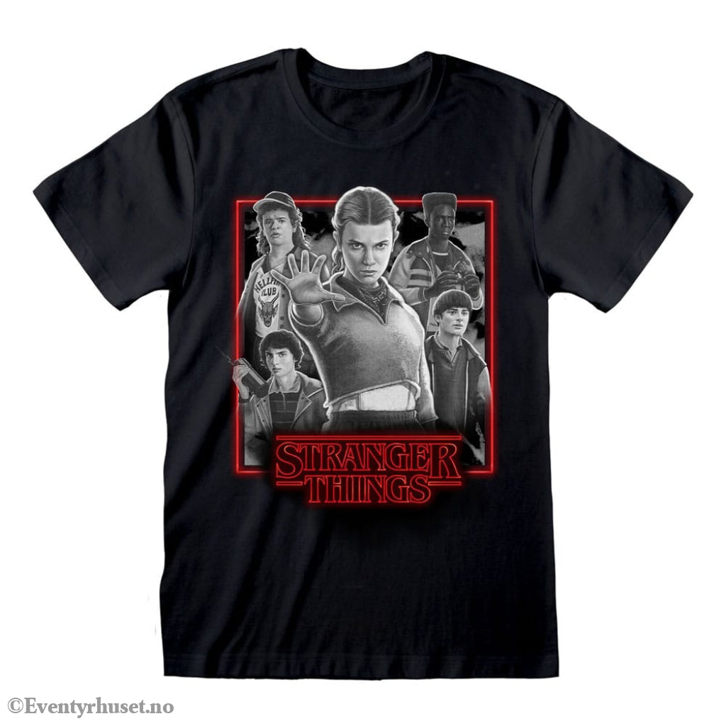 Stranger Things T-Shirt Group Artwork One Last Strange Adventure Colour Size M Fashion & Accessories