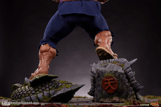 Street Fighter Statue 1/2 Akuma 107 cm Collectibles