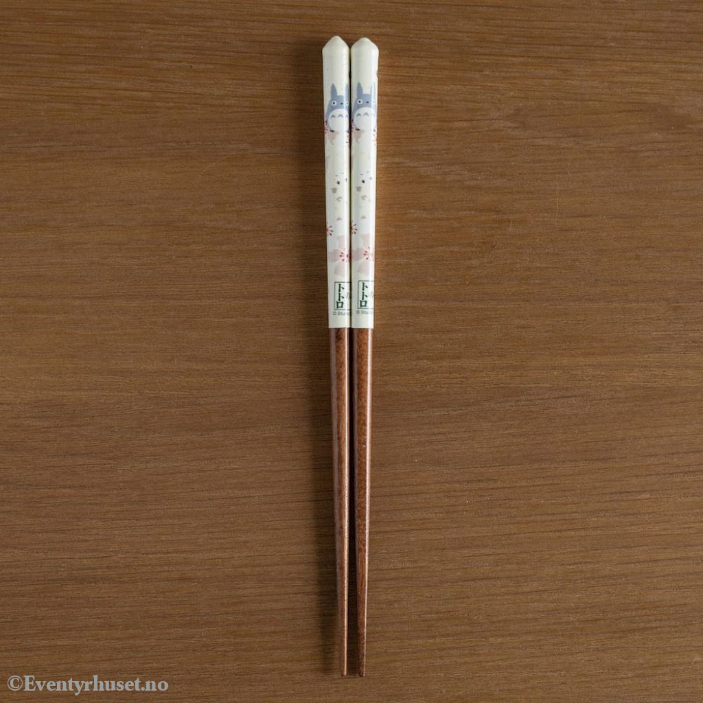 Studio Ghibli lacquered Chopsticks sketches My Neighbor Totoro cherry tree 21 cm Home & Gifts