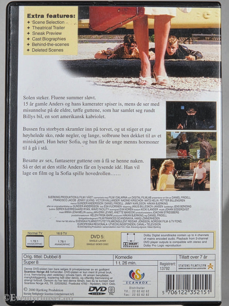 Super 8 (2001). DVD.