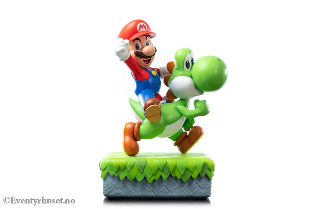 Super Mario Statue Mario & Yoshi 48 cm Collectibles
