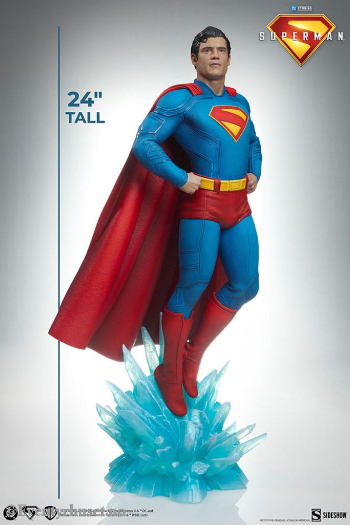 Superman (2025) Premium Format Statues Superman 61 cm & Krypto 23 cm Bundle (2) Collectibles