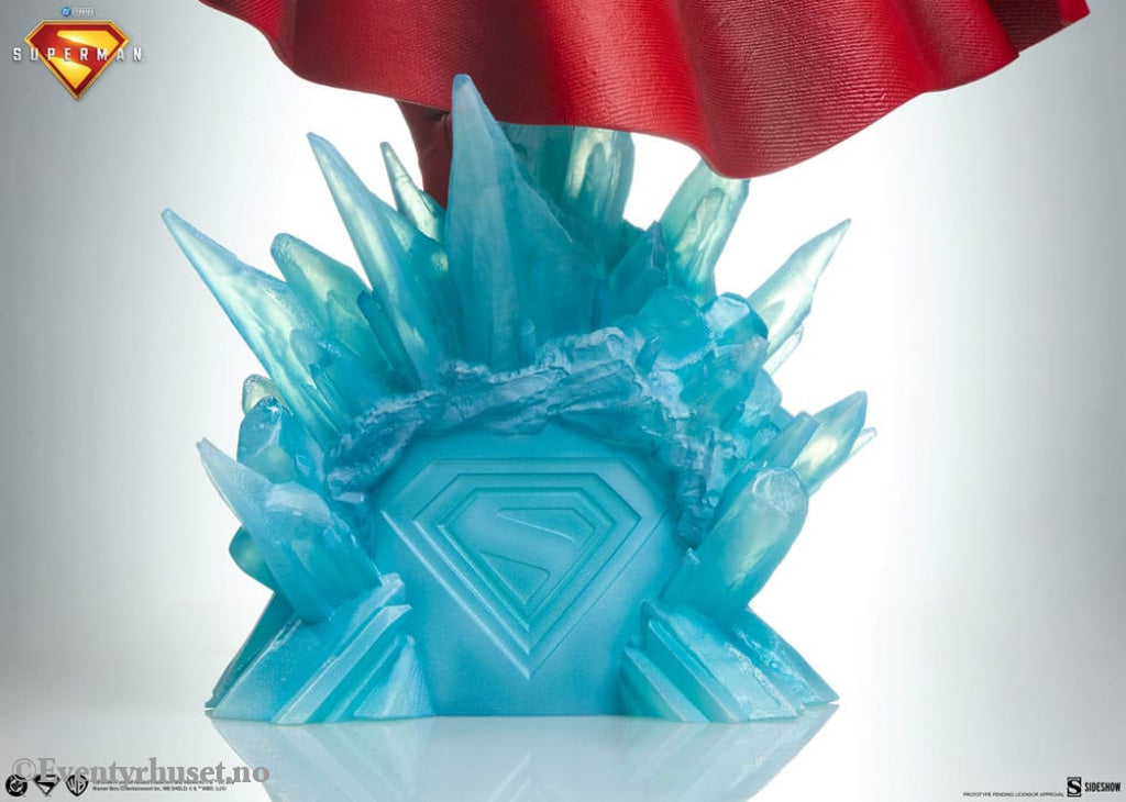 Superman (2025) Premium Format Statues Superman 61 cm & Krypto 23 cm Bundle (2) Collectibles