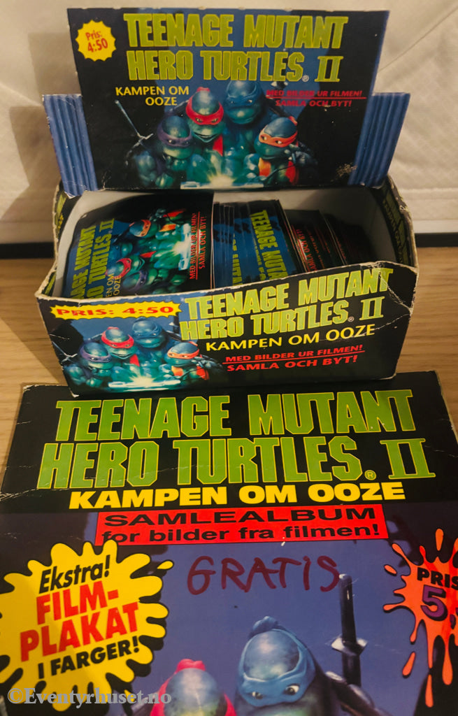 Teenage Mutant Hero Turtles II - Kampen om Ooze. Uåpnet pakke med klistremerker! Klistremerkealbum