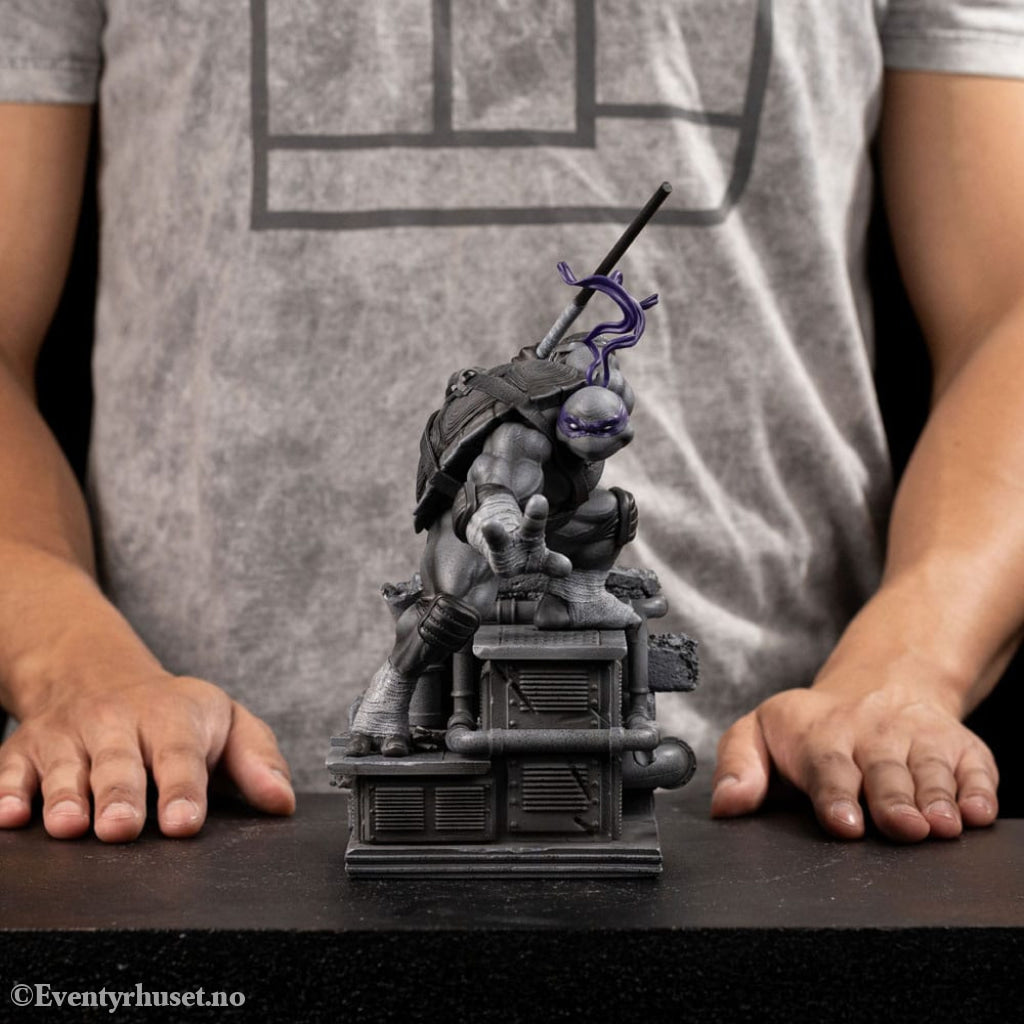 Teenage Mutant Ninja Turtles Art Scale Statue 1/10 Donatello Black and White Variant 26 cm exclusive Collectibles