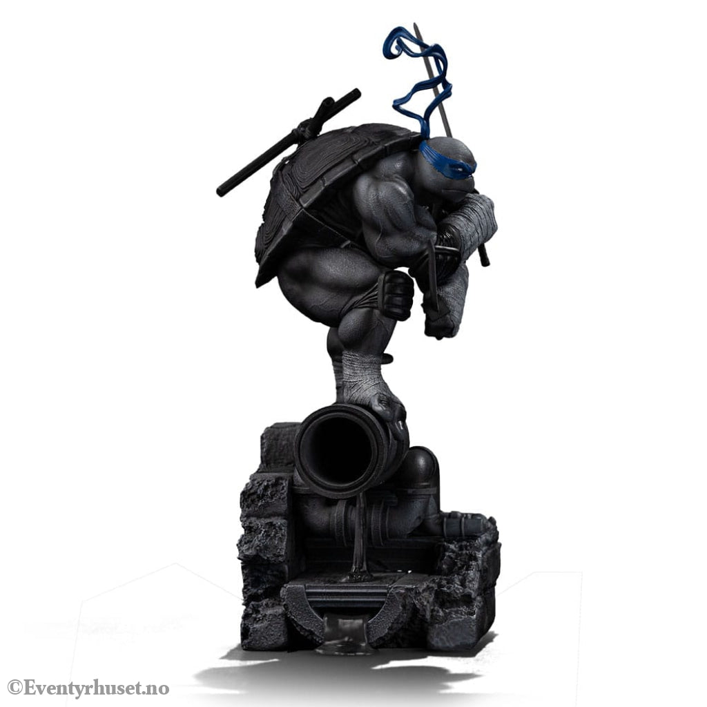 Teenage Mutant Ninja Turtles Art Scale Statue 1/10 Leonardo Black and White Variant 26 cm exclusive Collectibles