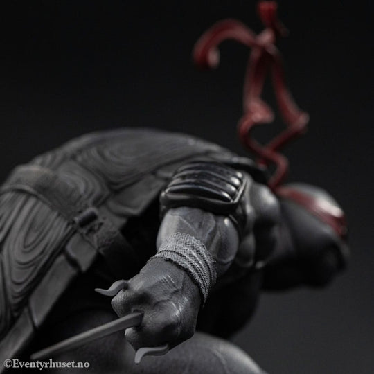 Teenage Mutant Ninja Turtles Art Scale Statue 1/10 Raphael Black and White Variant 26 cm exclusive Collectibles