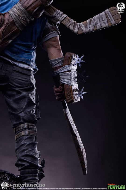 Teenage Mutant Ninja Turtles Legends Statue 1/3 Casey Jones Deluxe Edition 65 cm Collectibles