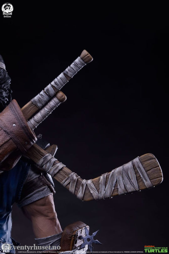 Teenage Mutant Ninja Turtles Legends Statue 1/3 Casey Jones Deluxe Edition 65 cm Collectibles