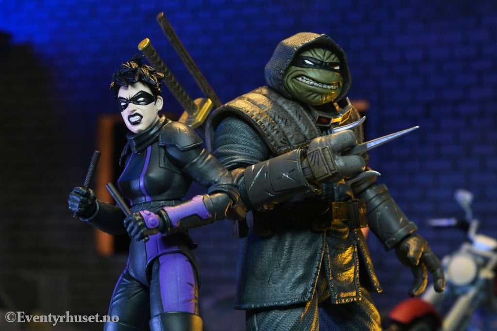 Teenage Mutant Ninja Turtles (The Last Ronin The Lost Years) Action Figure Casey Marie with Last Ronin Motorcycle 18 cm