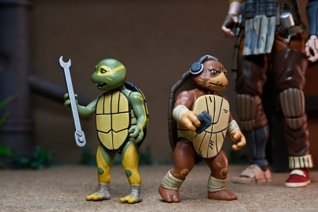 Teenage Mutant Ninja Turtles (The Last Ronin The Lost Years) Action Figure Grammy April with Baby Yi & Moja 18 cm Toys