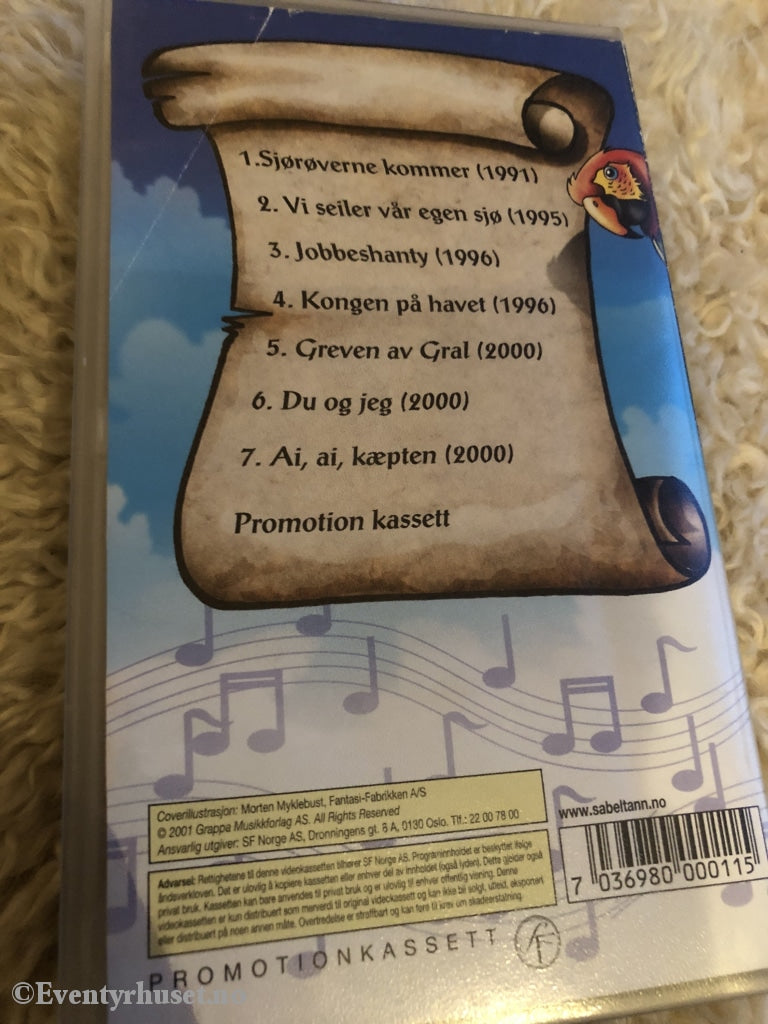 Terje Formoe. 2001. Kaptein Sabeltann - Favorittsanger. Vhs. Vhs