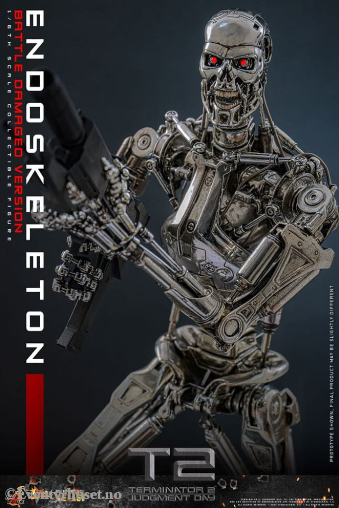 Terminator 2: Judgment Day Movie Masterpiece Die-cast Action Figure 1/6 Endoskeleton (Battle Damaged Version) 31 cm Toys