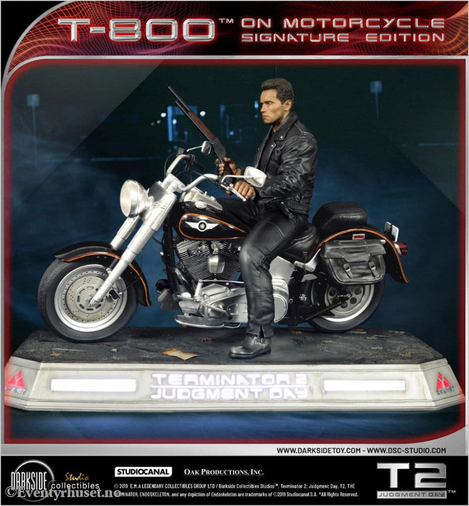 Terminator 2 Statue T-800 On Motorcycle Limited Signature Edition 70 cm Collectibles