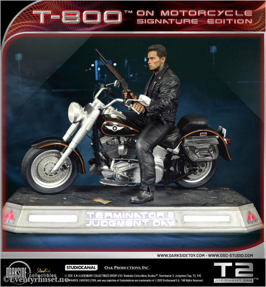 Terminator 2 Statue T-800 On Motorcycle Limited Signature Edition 70 cm Collectibles