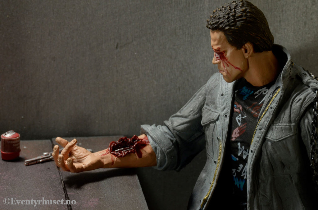 Terminator Action Figure Ultimate T-800 (Tech Noir) 18 cm. Mint In Sealed Box (MISB)! Actionfigur