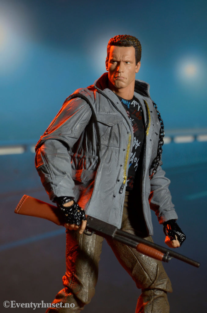 Terminator Action Figure Ultimate T-800 (Tech Noir) 18 cm. Mint In Sealed Box (MISB)! Actionfigur