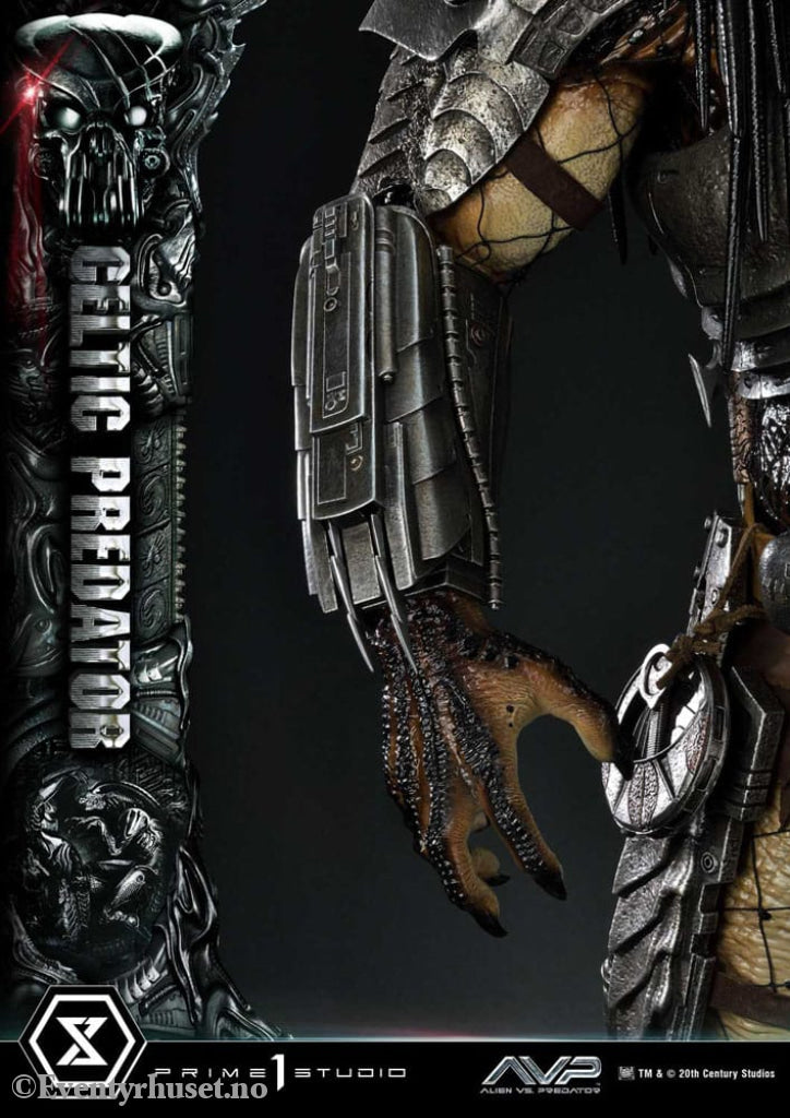 The Alien vs. Predator Museum Masterline Series Statue 1/3 Celtic Predator 95 cm Collectibles