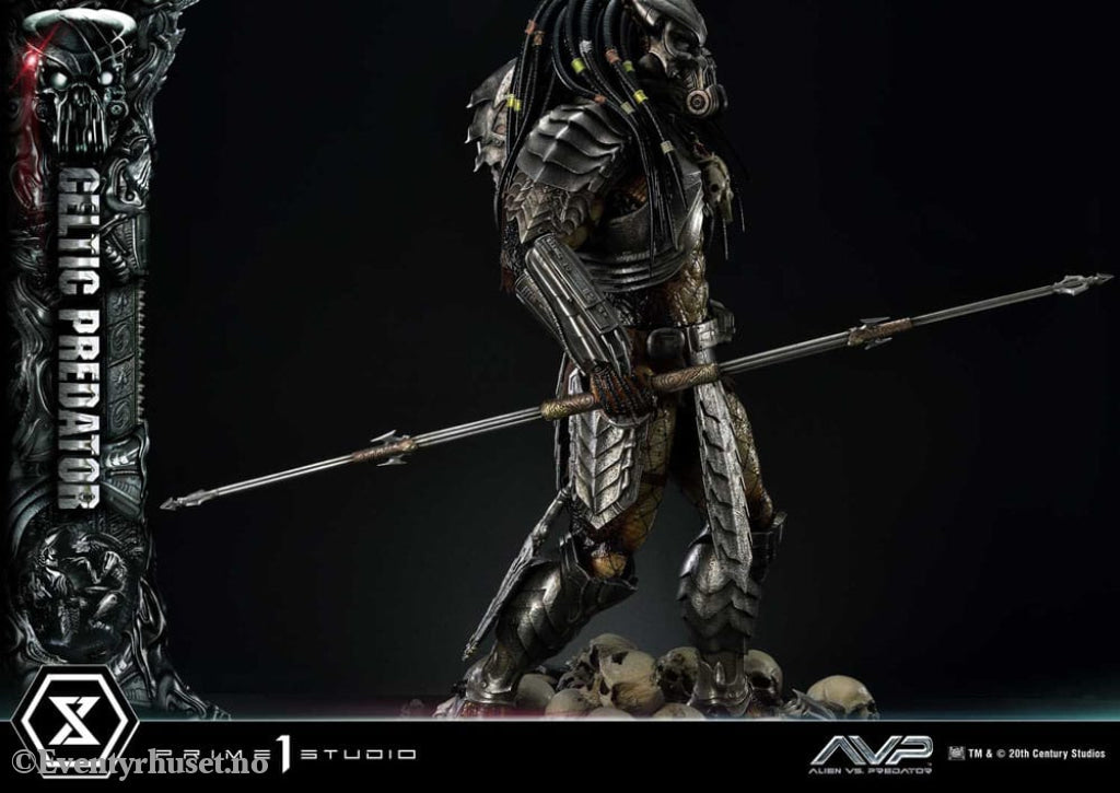 The Alien vs. Predator Museum Masterline Series Statue 1/3 Celtic Predator Bonus Ver. 95 cm Collectibles